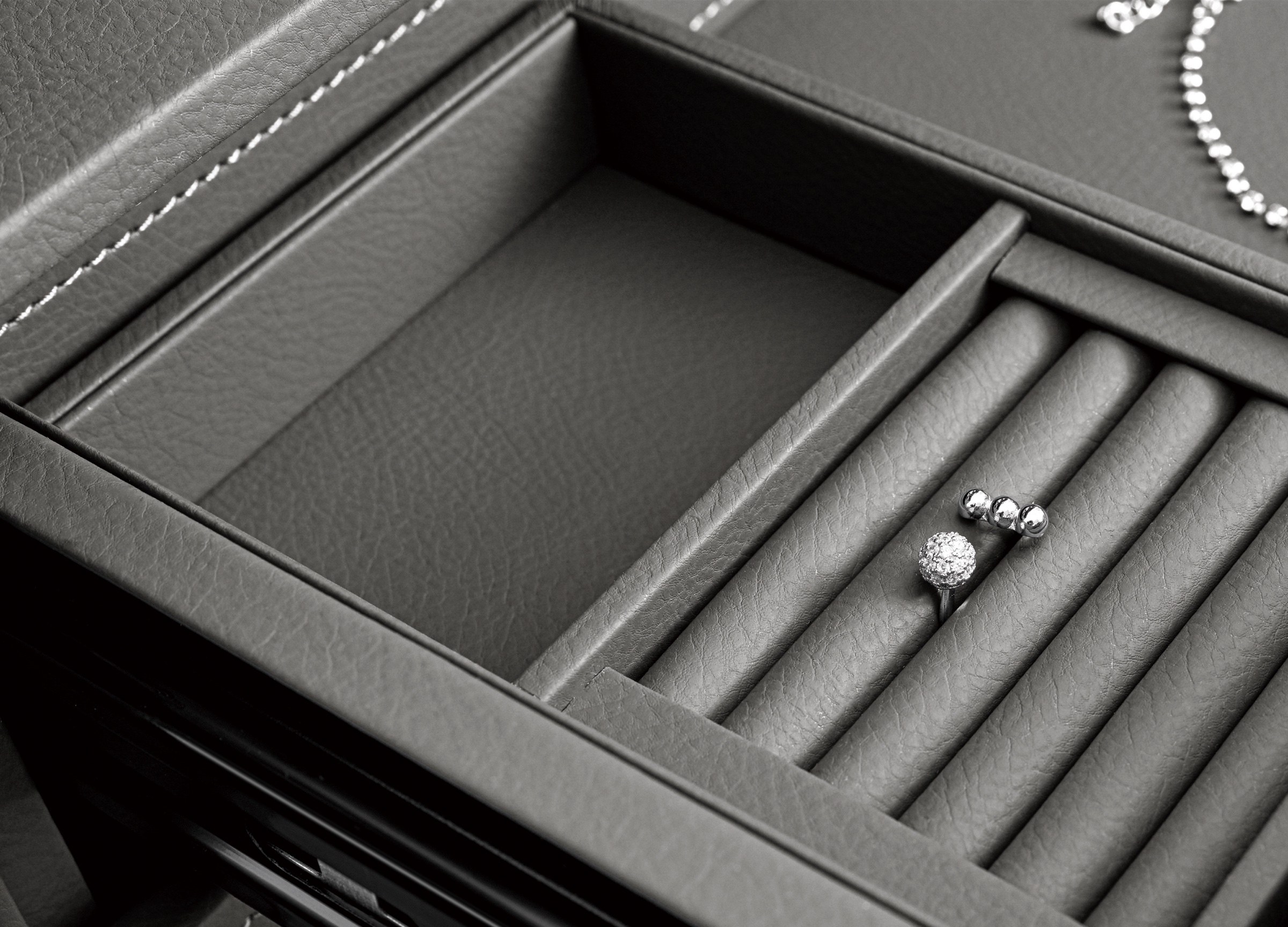 Watch Winder 12 — Storage